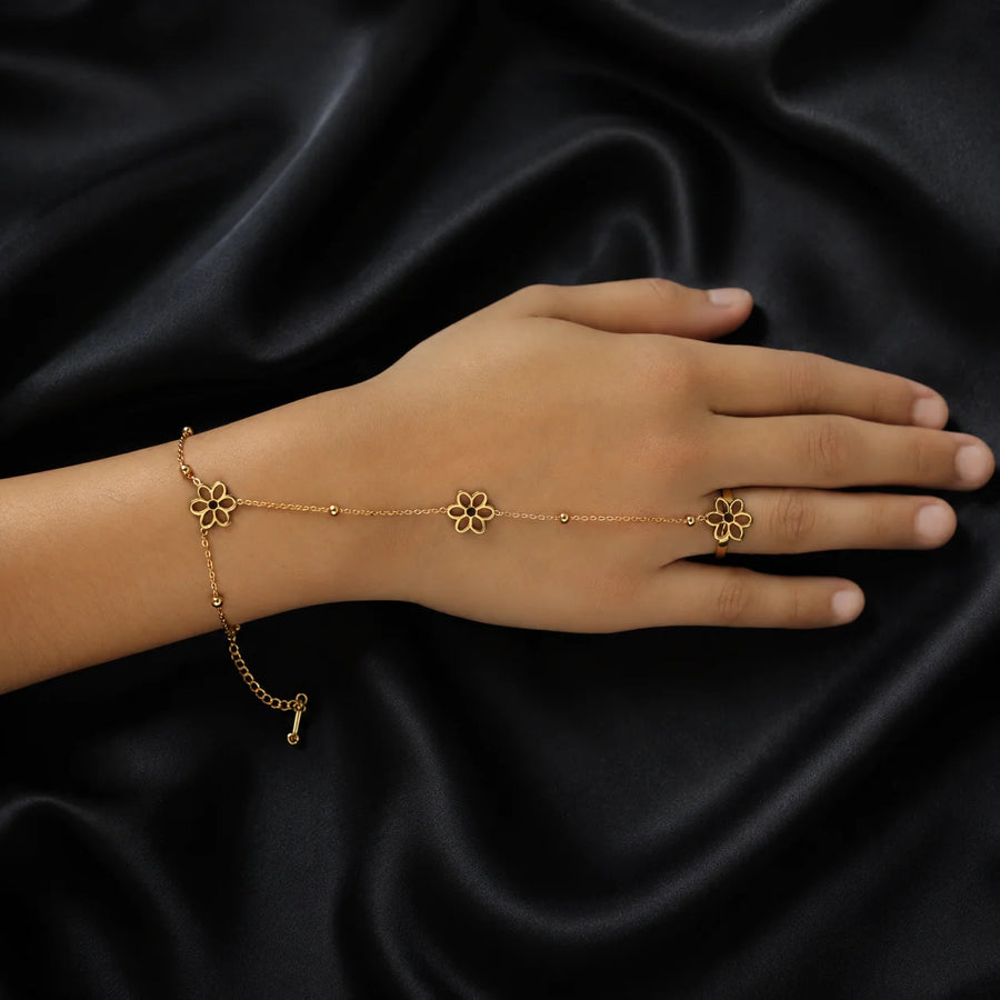 Gold Three-Flower Hand Chain